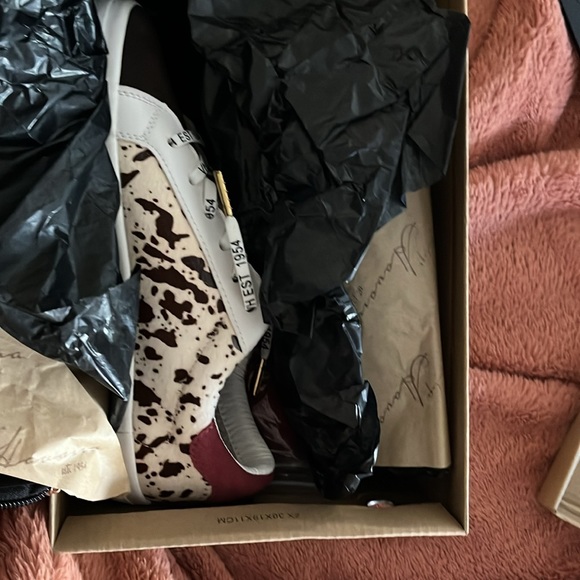 Vintage Havana Wine Multicolor Cowprint Sneakers - Picture 3 of 4